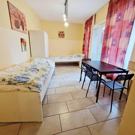 Cozy Apartments In Muelheim Кёльн Экстерьер фото