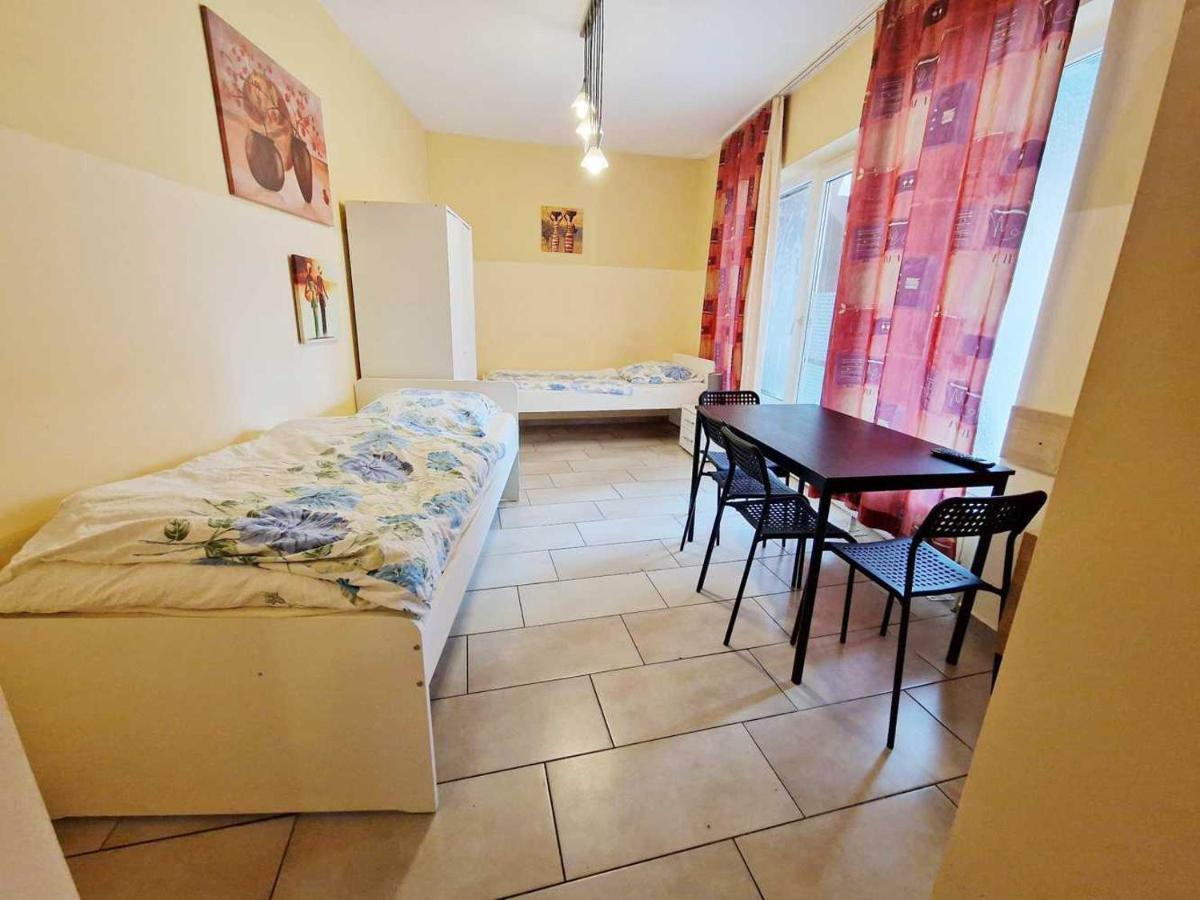Cozy Apartments In Muelheim Кёльн Экстерьер фото