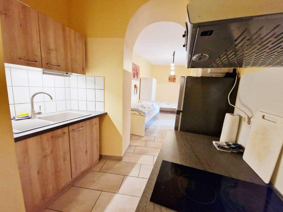 Cozy Apartments In Muelheim Кёльн Экстерьер фото
