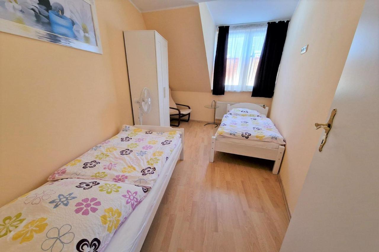 Cozy Apartments In Muelheim Кёльн Экстерьер фото
