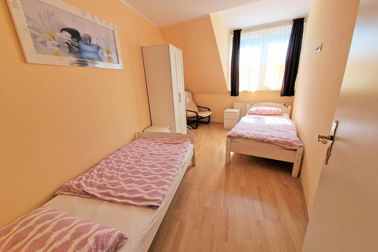 Cozy Apartments In Muelheim Кёльн Экстерьер фото